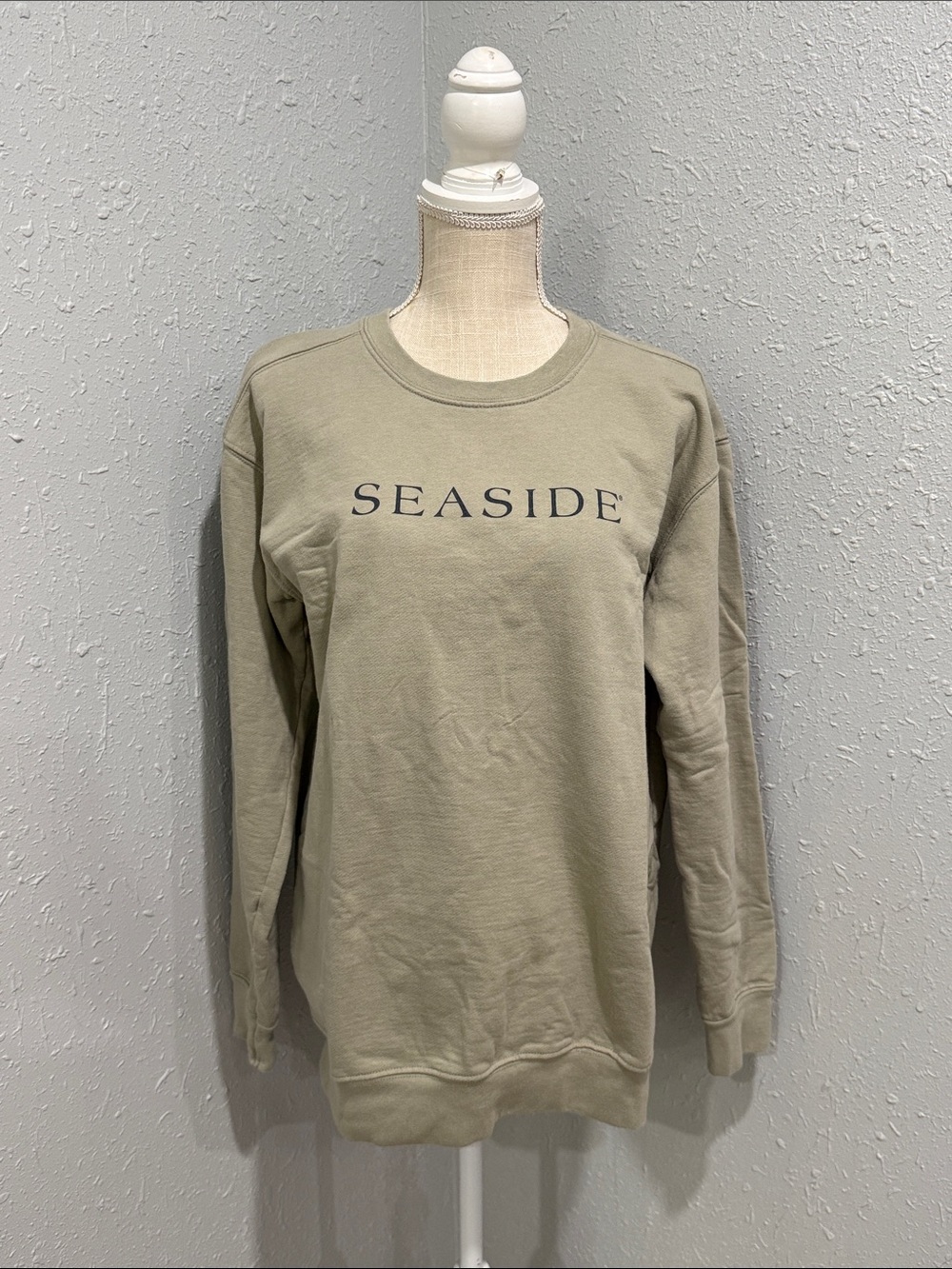 The Seaside Style Olive Green Crewneck Sweatshirt Size Medium